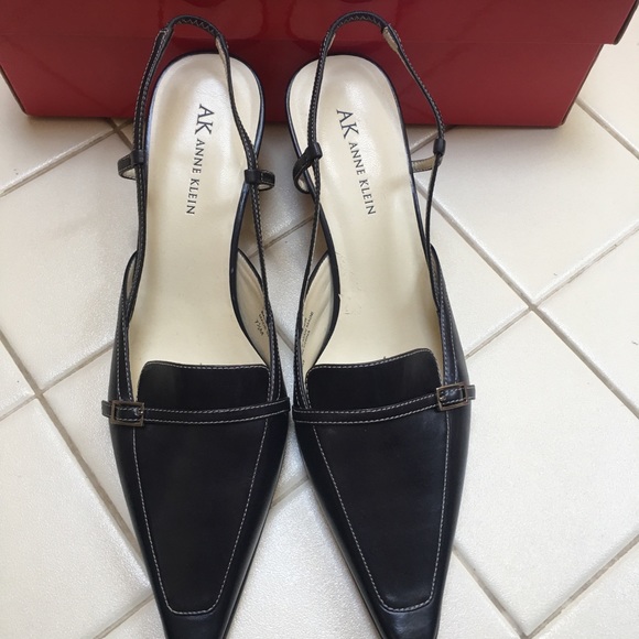 ANNE KLEIN never worn BLACK sling back kitten heel ,size 7 1/2. - Picture 4 of 5